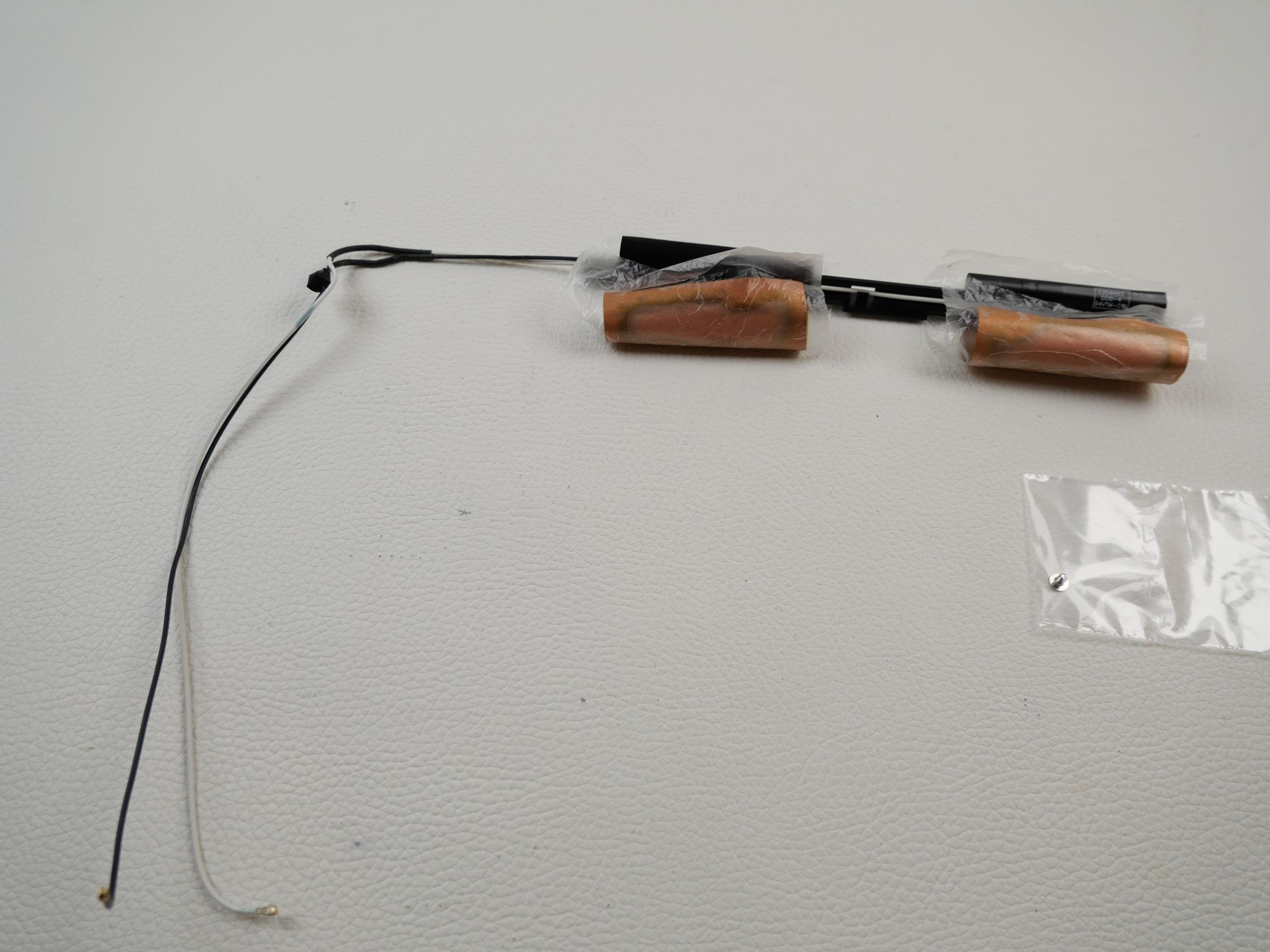 acer-travelmate-x349-m-57q1-antenna-966-1