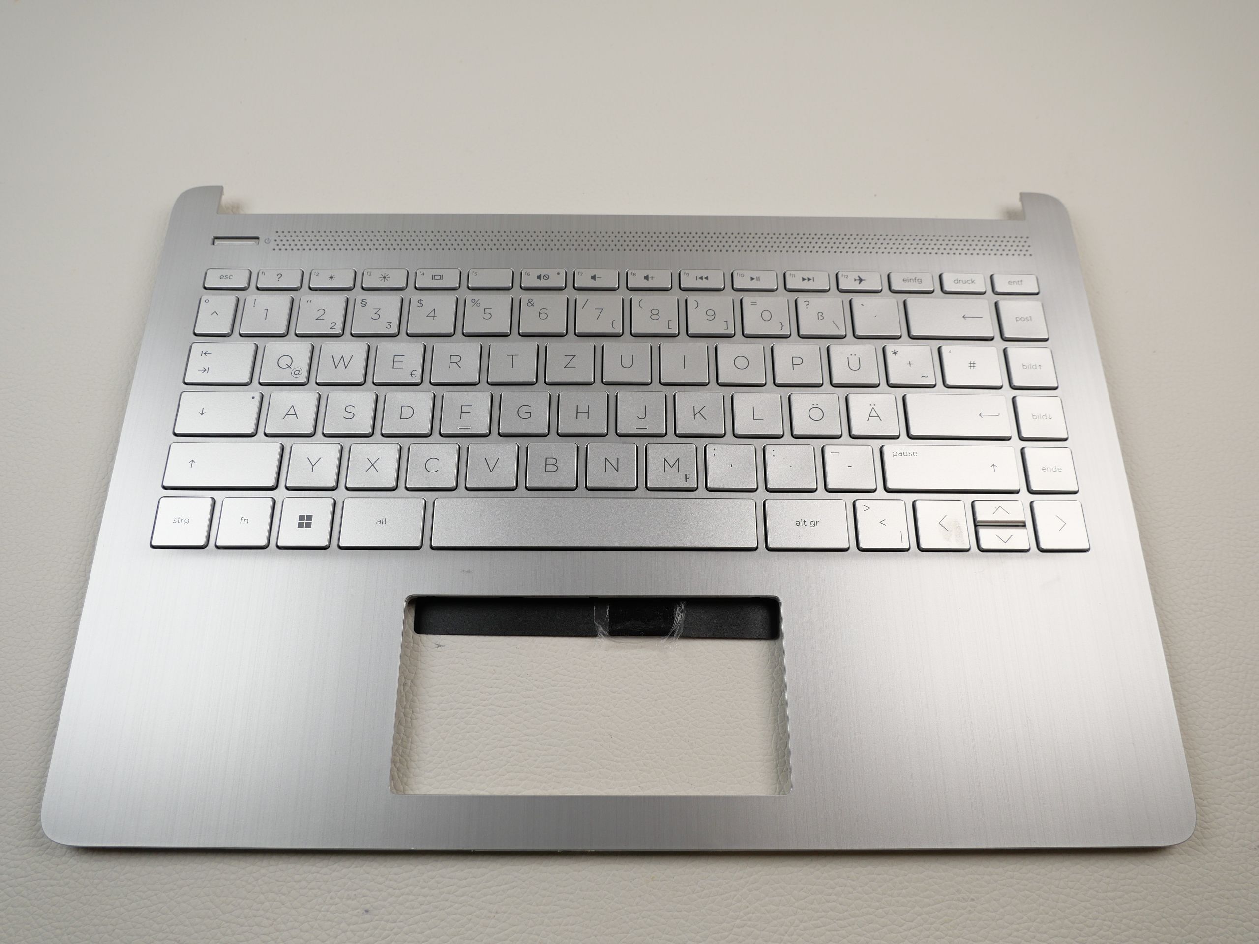 hp-14s-fq0214ng-palmrest-keyboard-1147-1