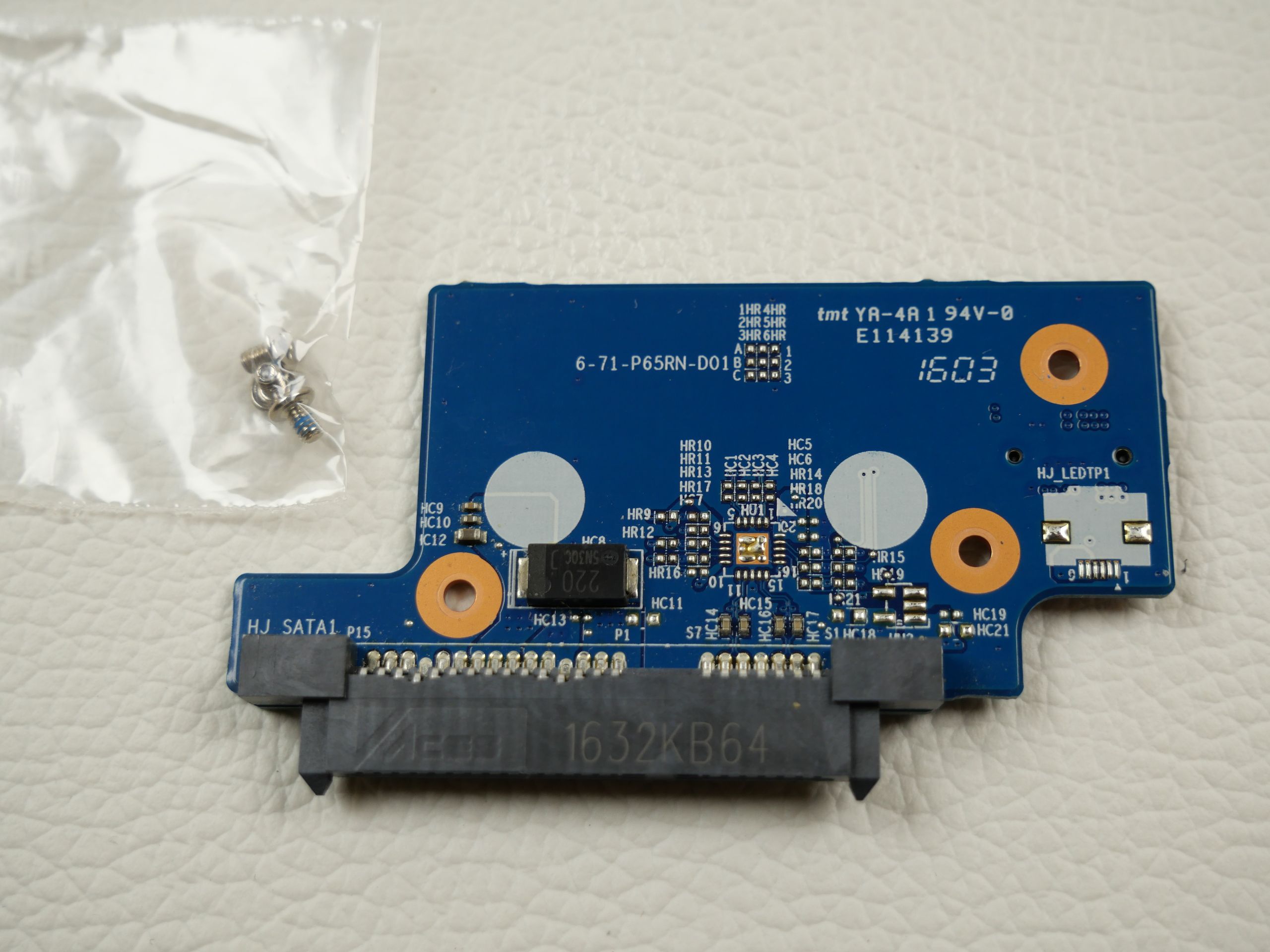schenker-xmg-p506-clevo-p651re-module-board-hdd-ssd-sata-connector-1978-1